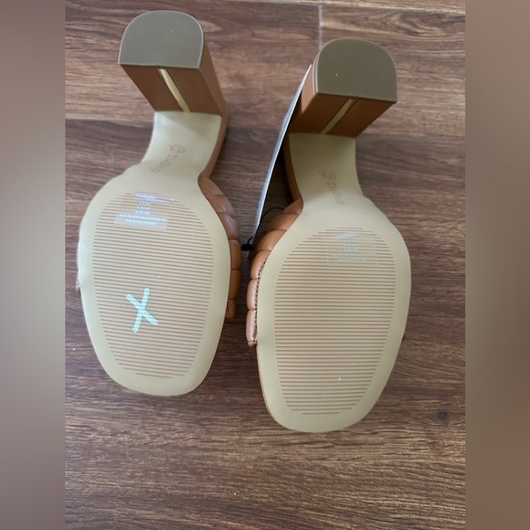 The Drop high heels - Picture 4 of 9